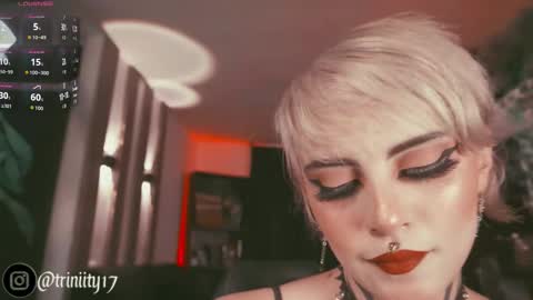 Snapshot of abril__colen chatting on 09.12.25 April online show from 09.12.25