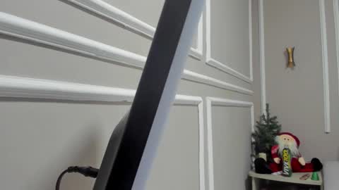 Snapshot of abril_jones10 chatting on 12.20.25 Abril jones online show from 12.20.25