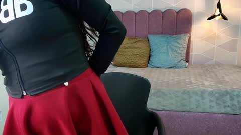 ABRIL MATTHEWS online show from 01.11.25