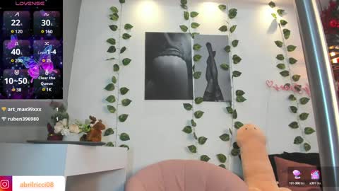 Snapshot of abril_ricci chatting on 01.13.25 Abril online show from 01.13.25