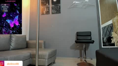 Snapshot of abril_ricci chatting on 01.19.25 Abril online show from 01.19.25