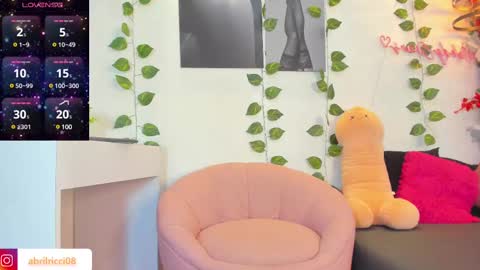 Snapshot of abril_ricci chatting on 02.11.25 Abril online show from 02.11.25