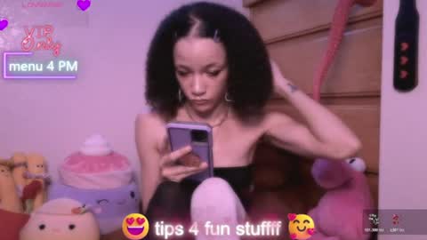 Snapshot of abruisedpeach chatting on 06.13.26 Peach online show from 06.13.26