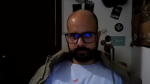 Snapshot of absinnto2016 chatting on 05.19.26 Luke 33 online show from 05.19.26