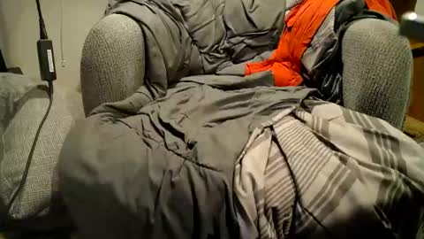 Snapshot of absolootzro chatting on 10.24.25 absolootzro online show from 10.24.25