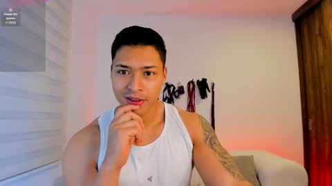 Snapshot of abu_dhabi_21 chatting on 09.19.25 Will online show from 09.19.25