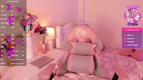 Snapshot of abynanami chatting on 01.15.25 Abynanami online show from 01.15.25