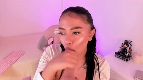 Snapshot of abynanami chatting on 11.04.25 Abynanami online show from 11.04.25