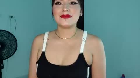 Snapshot of abyy_thomson chatting on 01.19.26 abyy_thomson online show from 01.19.26