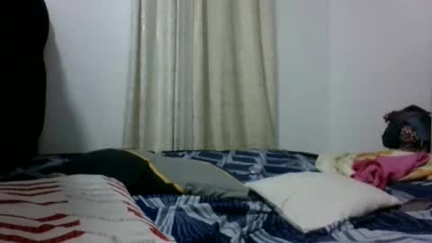 Snapshot of achamontana chatting on 10.04.25 achamontana online show from 10.04.25