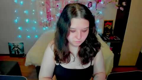 Snapshot of acid_kate chatting on 06.18.26 Kate online show from 06.18.26