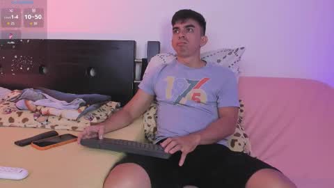 centric independent model   online show from 01.06.26