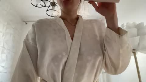 Melanie online show from 07.12.26