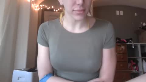 Snapshot of acs995 chatting on 12.02.25 OF online show from 12.02.25