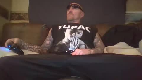 Snapshot of act_right_dub420 chatting on 09.22.25 act_right_dub420 online show from 09.22.25