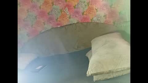 Snapshot of adajuliette chatting on 04.14.26 AdaJuliette online show from 04.14.26