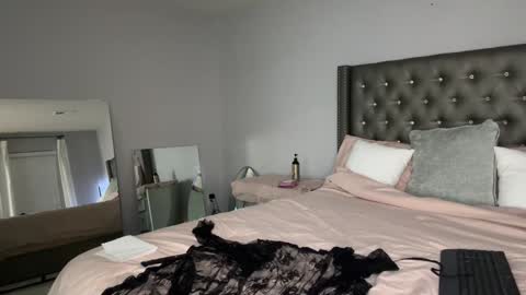 Snapshot of adalinestar chatting on 02.03.25 Adaline Star Busty Beauty online show from 02.03.25