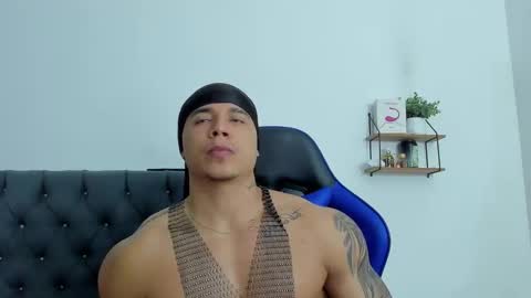 adam boss online show from 12.19.25