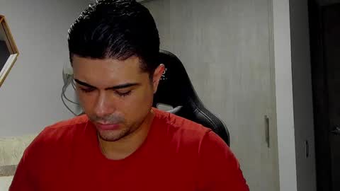 Snapshot of adam_clarke chatting on 01.18.25 adam clarke online show from 01.18.25