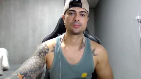 Snapshot of adam_clarke chatting on 01.18.25 adam clarke online show from 01.18.25