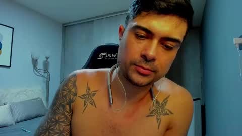 Snapshot of adam_clarke chatting on 01.19.25 adam clarke online show from 01.19.25