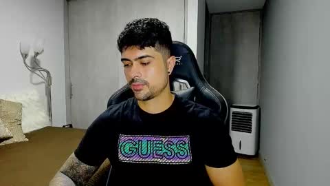 Snapshot of adam_clarke chatting on 01.28.25 adam clarke online show from 01.28.25