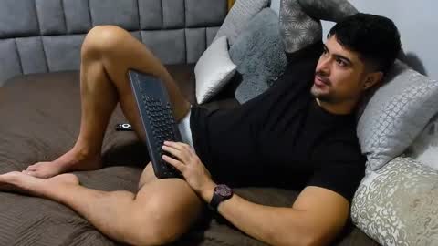 Snapshot of adam_clarke chatting on 01.29.25 adam clarke online show from 01.29.25