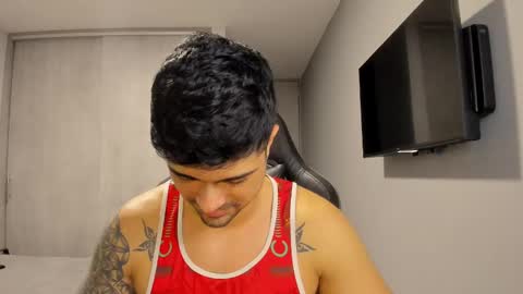 Snapshot of adam_clarke chatting on 02.10.25 adam clarke online show from 02.10.25