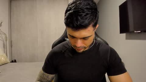 Snapshot of adam_clarke chatting on 02.28.25 adam clarke online show from 02.28.25