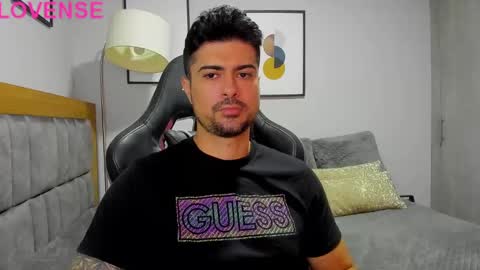 Snapshot of adam_clarke chatting on 10.02.25 adam clarke online show from 10.02.25