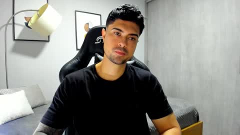 Snapshot of adam_clarke chatting on 11.13.25 adam clarke online show from 11.13.25