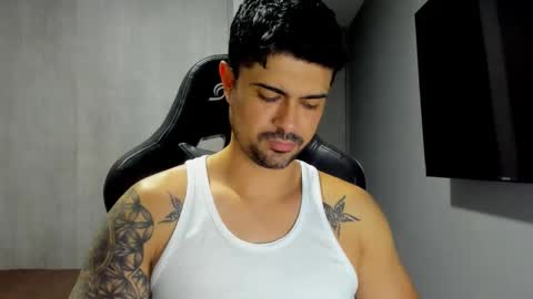 Snapshot of adam_clarke chatting on 01.17.26 adam clarke online show from 01.17.26