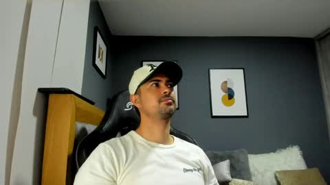 Snapshot of adam_clarke chatting on 04.14.26 adam clarke online show from 04.14.26