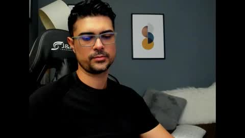Snapshot of adam_clarke chatting on 05.16.26 adam clarke online show from 05.16.26