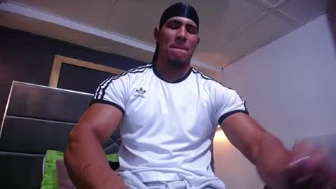 adam_fit19cm online show from 05.29.26