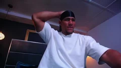 adam_fit19cm online show from 07.04.26