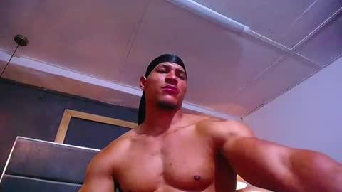 adam_fit19cm online show from 07.28.26