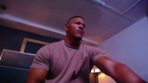 adam_fit19cm online show from 07.31.26