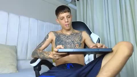 Adam online show from 09.10.25