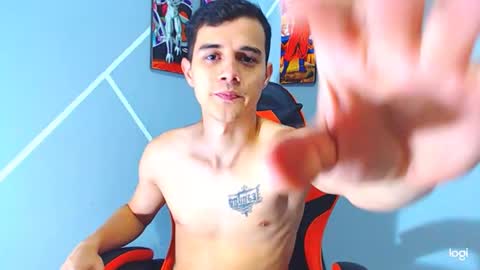 adam hot11 online show from 11.01.25