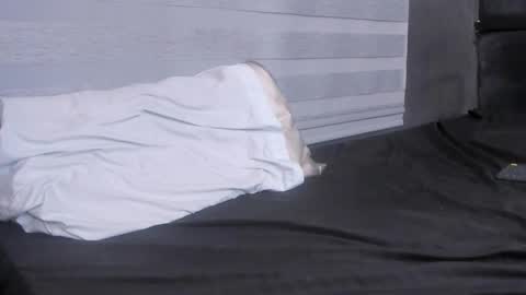 adam_piarse online show from 03.12.25