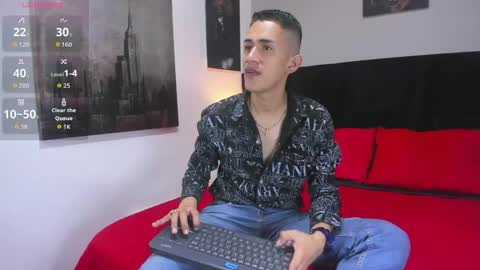 adam_walker_1 online show from 04.12.26