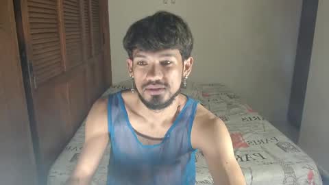 Snapshot of adam_x256 chatting on 02.11.25 instagram  adam x256 online show from 02.11.25