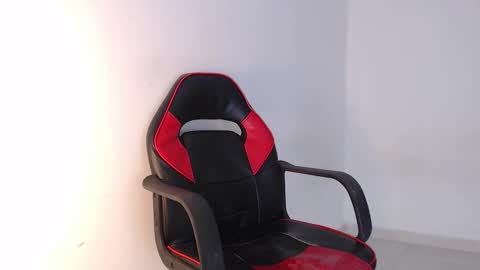 Snapshot of adama_soa chatting on 10.11.25 Hello guys excuse my absence I will be absent for several days for health reasons I hope you understand thank you very much. online show from 10.11.25