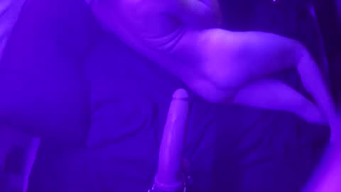 Snapshot of adamineve chatting on 02.05.25 adamineve online show from 02.05.25