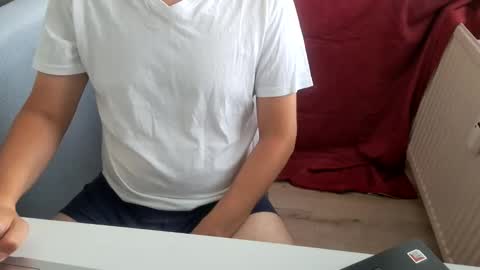 Snapshot of adampark17 chatting on 09.28.25 Adam online show from 09.28.25