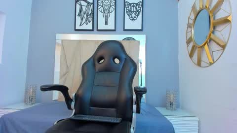 Adams Bobby online show from 11.17.25