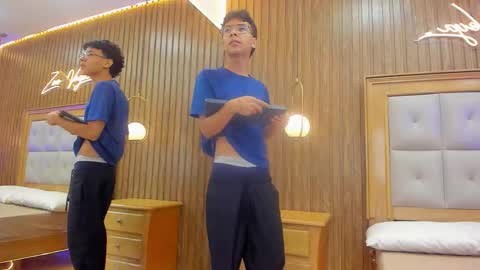 Adams Bobby online show from 03.12.26