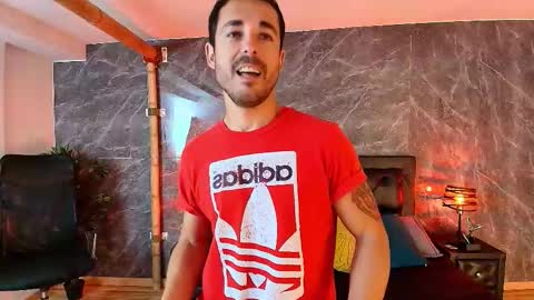 Im Adams Sanz online show from 03.03.26