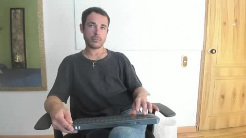 Im Adams Sanz online show from 05.02.26